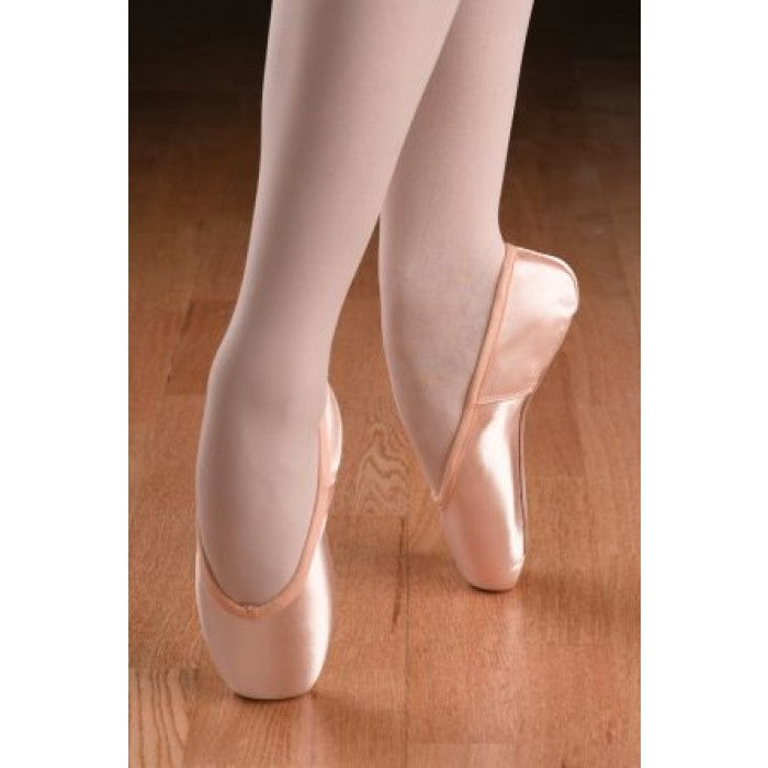 Freed Studio II Pointe Shoe1